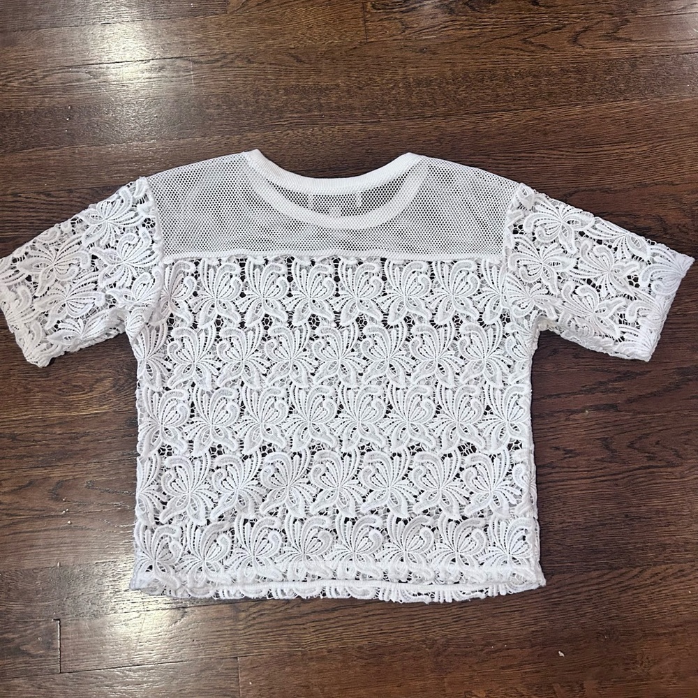 Loft lace and mesh top